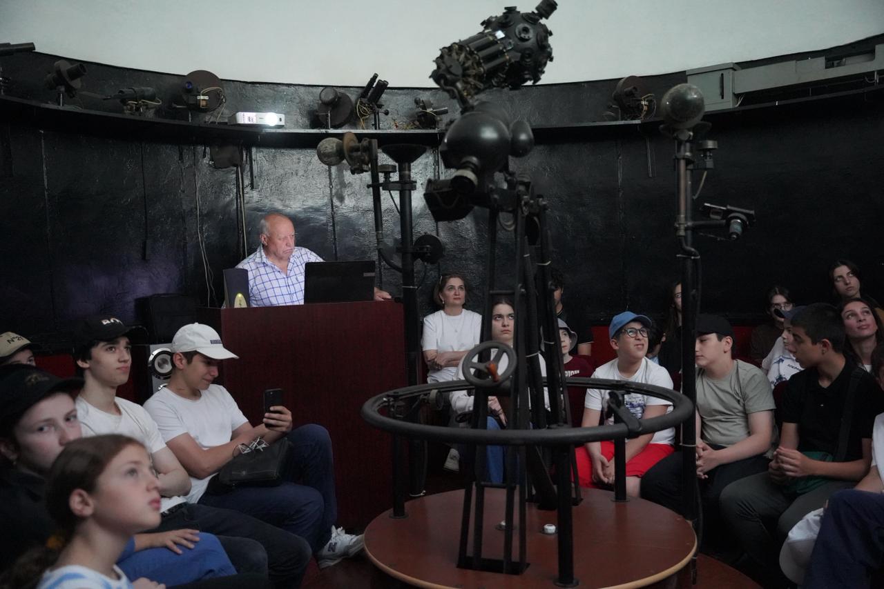 География с орбиты: в ДГУ стартовал цикл космических уроков для школьников Дагестана